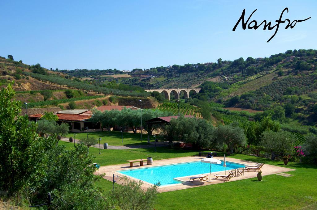 Antica Tenuta Del Nanfro Villa Caltagirone Buitenkant foto